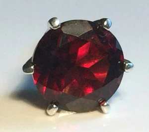 Tie Pin  Genuine Red Garnet  Beautiful  Bright  Stone 8 mm  S925   - Picture 1 of 7