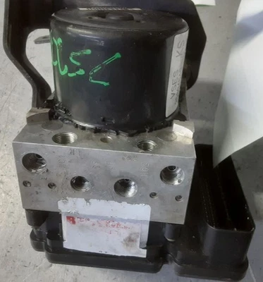 2009 CHEVY EQUINOX SATURN VUE PONTIAC TORRENT | ABS Anti-Lock Brake Pump OEM - Image 1 of 4