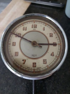 Smiths MA car clock, neutral colour theme, unsure on the working condition - Picture 1 of 8