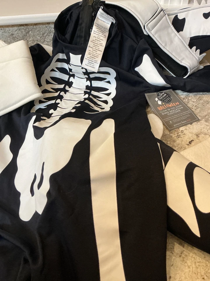 Disfraz de Halloween Pottery Barn Kids Brilla en la Oscuridad Dino Esqueleto 4-6-NUEVO CON ETIQUETAS Foto 1 de 4