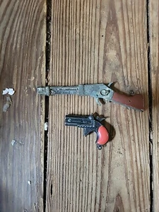 pair MARX MINIATURE TOY CAP GUN “MARES LAIG” WANTED DEAD OR ALIVE victory pistol - Picture 1 of 8