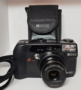 Ricoh R-125Z 35mm Point and Shoot Film Camera ~ Incudes Carrying Case - Picture 1 of 13