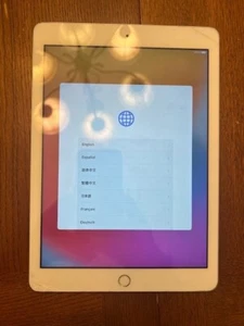 Apple iPad 5th Gen 9.7"A1822 - MP2G2LL/A 32GB Wi-Fi - Sliver - Bild 1 von 5