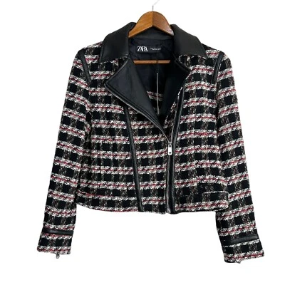 JAQUETA MOTO ZARA TWEED Feminina XS Zíper Acabamento de Couro Sintético Vermelho Preto Branco - Imagem 1 de 4