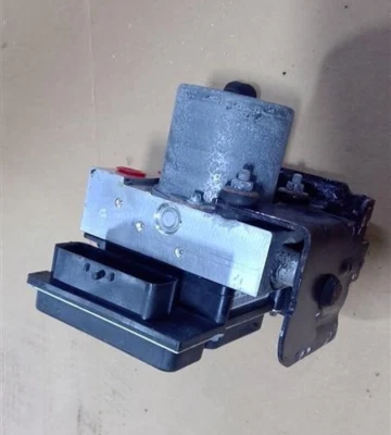 2009-2014 Cadillac Escalade ESV Anti Lock Break Pump (LH frame below cab) - OEM - Image 1 of 4