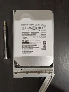 Sun Oracle WD Ultrastar 0F31067 14TB 7,2K 12Gb/s SAS 3,5" Festplatte HDD 7357761 - Bild 1 von 3