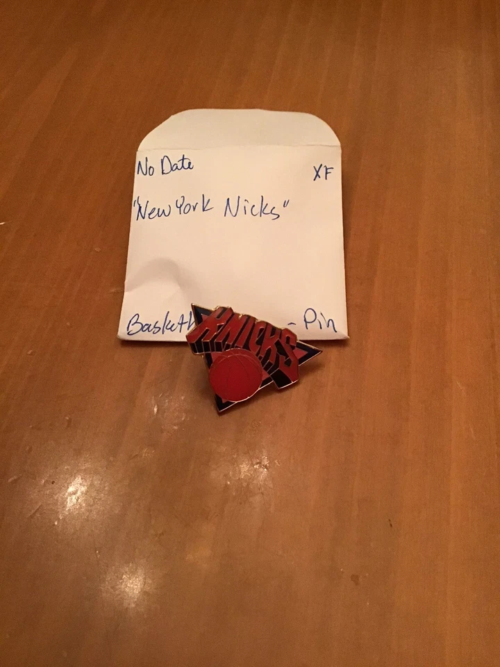 Pin NBA NewYork Nicks Foto 1 de 1