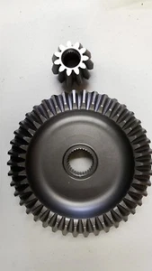 New Kubota Tractor Bevel Gear Fits L4600 - Picture 1 of 1