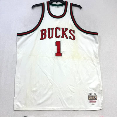 Mitchell & Ness Hardwood Classics Oscar Robertson Milwaukee Buck #1 Jersey White - Image 1 of 4