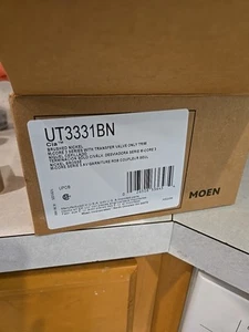 Moen M-CORE 3-Series Borde de ducha de 2 manijas con válvula de transferencia integrada UT3331BN - Imagen 1 de 6