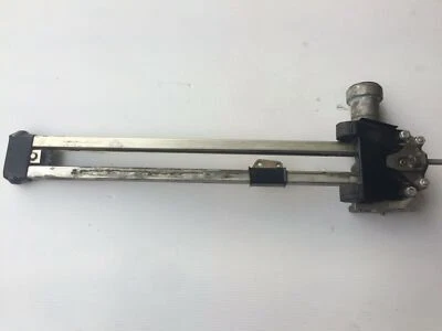 65 - 80 ROLLS ROYCE SILVER SHADOW ANY SIDE WINDOW REGULATOR  complete no motor - Image 1 of 4