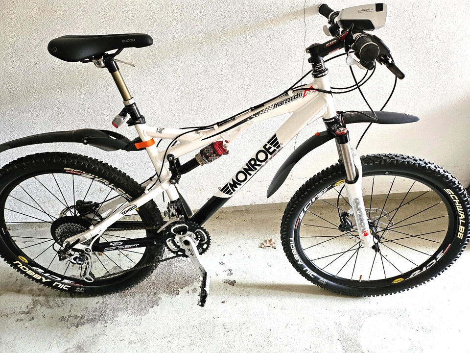 Mountainbike Scott/Marzzochi, ltd. Sonderfertigung, Stossdämpfer, Shimano Dedore - Bild 1 von 4