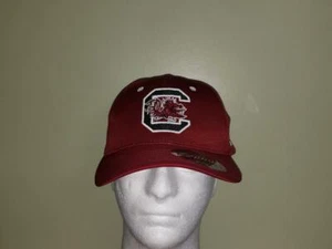 South Carolina Gamecocks Maroon NCAA Fitted M/L Zephyr Hat NEW FREE SHIPPING - Picture 1 of 5