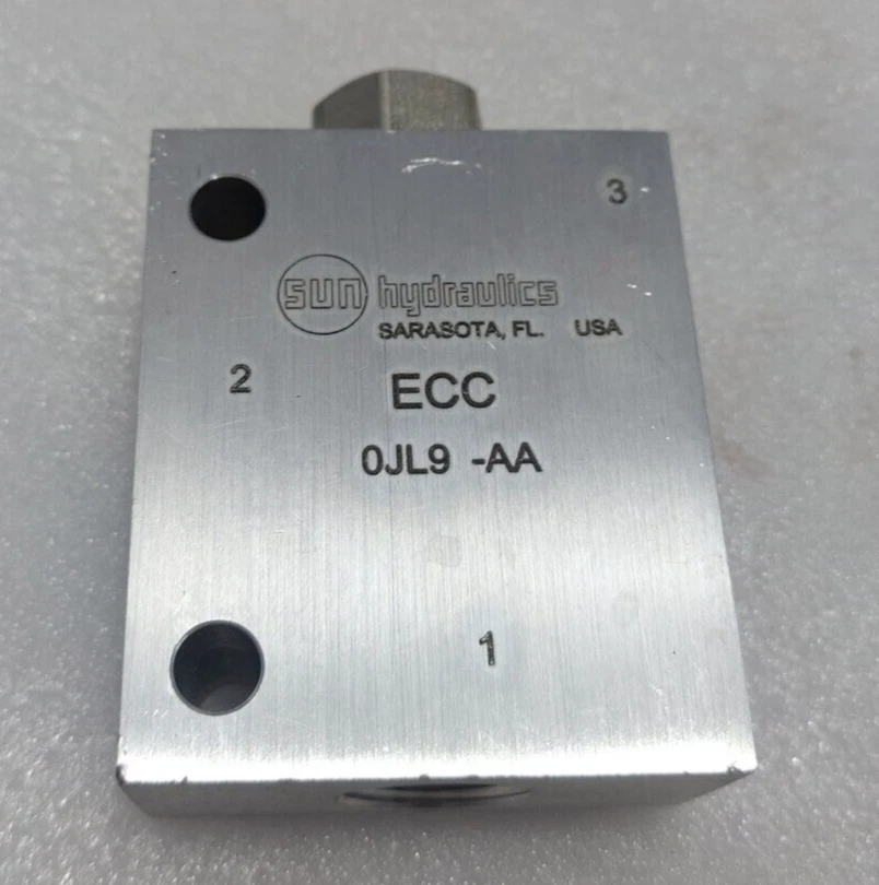 Sun Hydraulics ECC 0JL9-AA Pilot Check Valve CKCB-XCN - Image 1 of 4