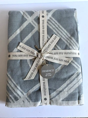 Manta Demdaco Corazón Cuadros Gris Silenciado Nueva con Etiquetas 30" x 40" Foto 1 de 4