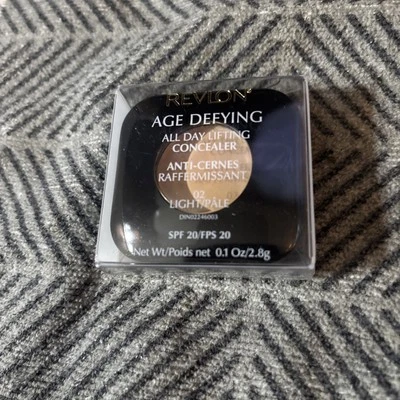 NIP Revlon Age Defying all day lifting concealer - 02 Light/pale ~ .1 Oz. - Image 1 of 2
