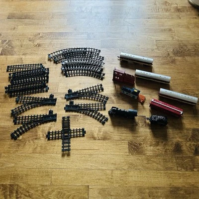 Temi G Scale Steam Locomotive Train Set - Classic Model Railroad Engine - Image 1 of 4