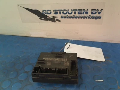 CENTRALINA CHIUSURA CENTRALIZZATA RV VW Golf Sportsvan (AUVS) 2015 5Q0959392D - Immagine 1 di 3