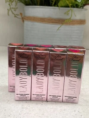 Lápiz labial en crema Too Faced Lady Bold EM-Power (Tú eliges) nuevo en caja 3,3 g Foto 1 de 2