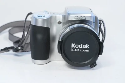 Kodak EasyShare Z650 6.1MP 10x Zoom Digital Camera Silver  w/ SD Card - WORKING - Image 1 of 4