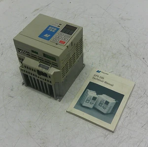 Accionamiento de frecuencia variable MagneTek GPD205-A001 con manual usado - Imagen 1 de 9
