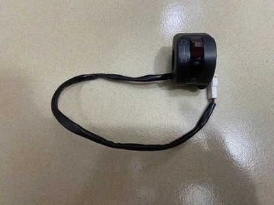 Interruptor de control de arranque derecho Ducati Panigale 899 959 1199 1199S 1299 OEM Foto 1 de 3