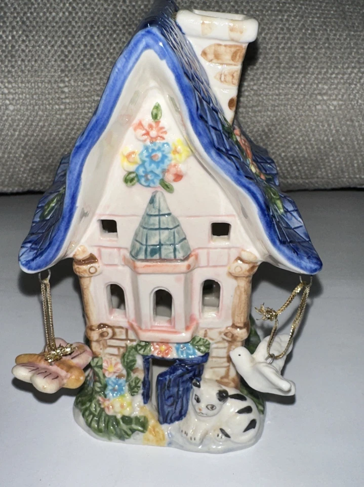 Vintage Old Country Ceramic Tea Light Candle Garden Cat Cottage Summer House  - Image 1 of 4