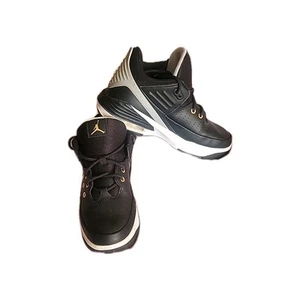 Jordan Aura 5 Black and Gold Size 7Y - Picture 1 of 7