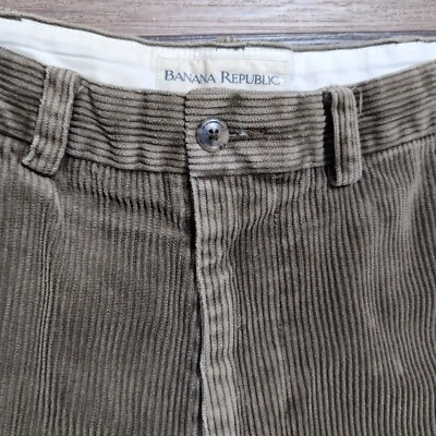 Pantalones chinos de pana marrón plisados de algodón/poliéster de colección Banana Republic para hombre 34x31 Foto 1 de 4
