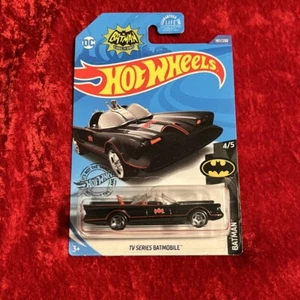 Hot Wheels 2017 Batmobile 4/5 Batman Animated Series New! 197/250 - Picture 1 of 2