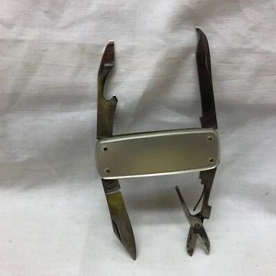 Vintage Pocket Knife Made in Japan - Image 1 of 4