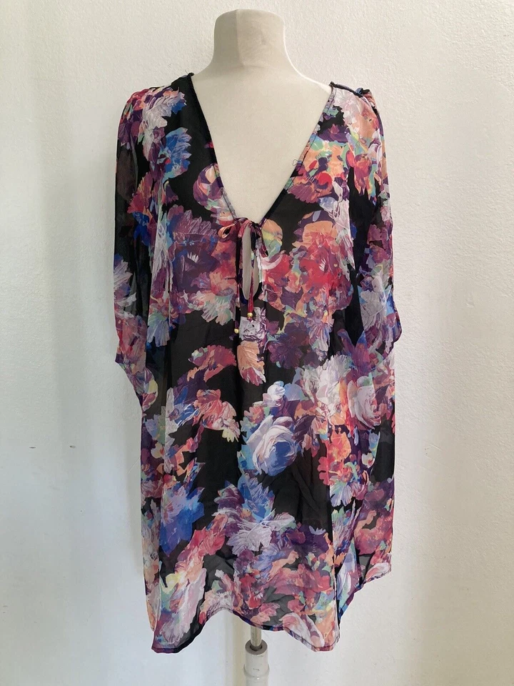 Bar III 多色花卉印花露肩束腰外衣 保护套 尺寸 L 沙滩装 — 第 1/4 张图片