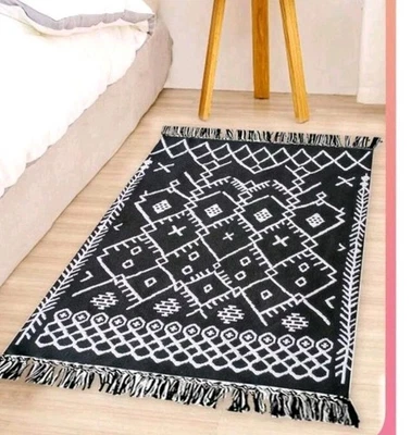 1pc Handmade Nordic Style Jacquard Weaver Black And White Carpet With Tassels... - Imagem 1 de 3