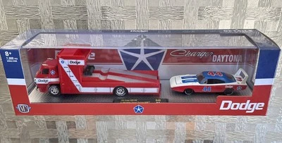 M2 Machines Auto Haulers 1966 Dodge L600 & '69 Dodge Charger Daytona Hemi R40 - Image 1 of 4