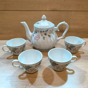 Tetera BHS Victorian Rose y 4 tazas de té - Imagen 1 de 12