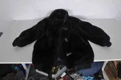 Camisa Abrigo de Piel Visón Neiman Marcus M/L Marrón/Negro De Colección Bonita Forma Desgaste Menor Foto 1 de 4