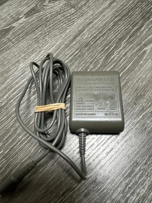 Nintendo OEM AC Adapter Charger Nintendo DS Lite USG-002 USG-001 Very Good 0901 - Image 1 of 4