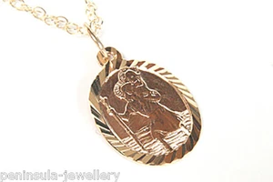 9ct Gold St Christopher Oval Pendant and Chain Gift boxed Necklace Made in UK - Picture 1 of 4