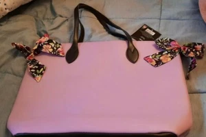 Tasche Beuteltasche Simply Spring Violett verteilt von Arcadia Blumen Schleifen Neu mit Etikett - Bild 1 von 7