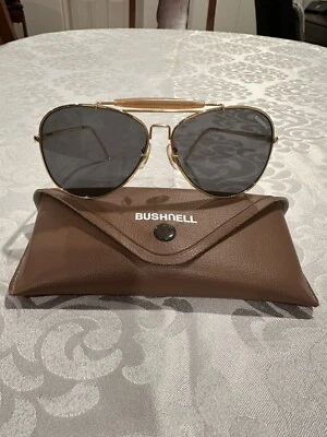 Gafas de sol vintage Bushnell Aviator doradas en perfecto estado Foto 1 de 4