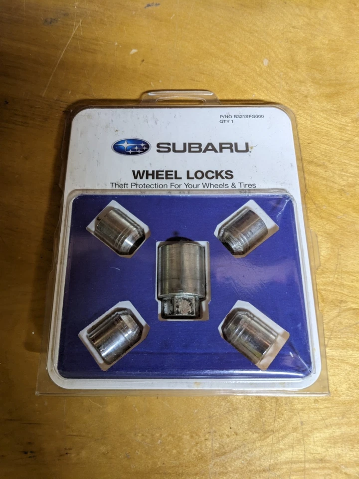 Juego de 4 cerraduras de rueda Subaru Foto 1 de 1