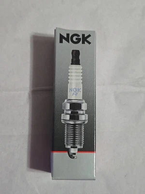 Bujías NGK para Subaru Suzuki Grand Vitara SX4 Toyota Tacoma 1 enchufe NUEVO  Foto 1 de 2