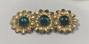 Vintage 3 Flower Gold Tone Petals Green Domed Glass Center Costume Brooch 3 in - Picture 1 of 9