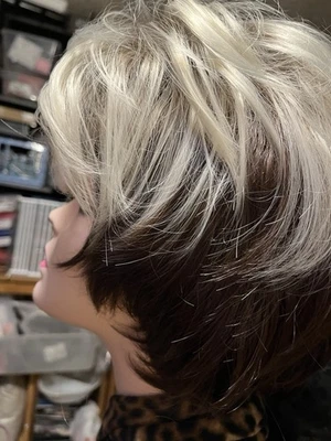 Peluca corta 10" nueva sin etiquetas platino sobre marrón oscuro capas ajustable tapa libre peluca gorra Foto 1 de 4