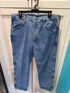 Jeans uomo Wrangler denim regular fit 36 x 30 gamba dritta nuovo - Foto 1 di 3