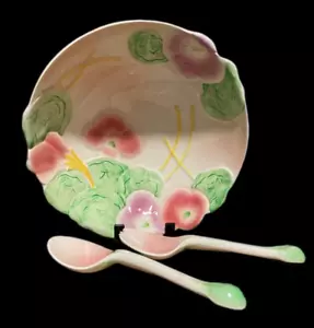 Vint Avon Ware, Footed Bowl with Matching Spoons, Raised Floral Design, England - Picture 1 of 5