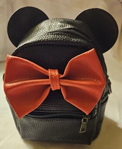 Disney Minnie Mouse Faux Leather Mini Backpack Adjustable Purse PRISTINE - Picture 1 of 8
