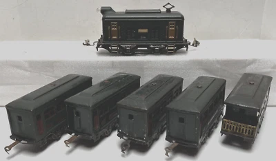 LIONEL PREWAR O-GAUG TRAIN SET 248 GREEN ELECTRIC LOCOMOTIVE & (4)629 & 630 CARS - Image 1 of 4