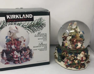 Kirkland Wind Up Globo de Nieve/Agua Taller de Papá Noel 9” con Caja Vacaciones de Navidad - Imagen 1 de 5