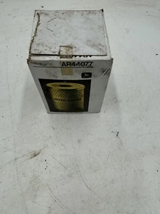 JOHN DEERE# AR44077 PREMIUM QUALITY, NOS OEM OIL FILTER ELEMENT - Picture 1 of 2